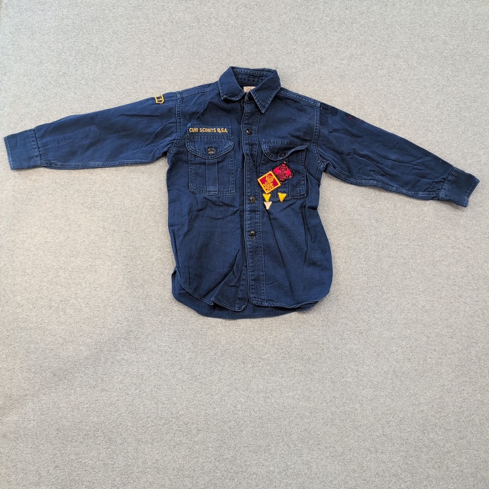 Vintage Boys Cub Scouts BSA Blue Denim Long Sleeve Button Up‎ Shirt Patches